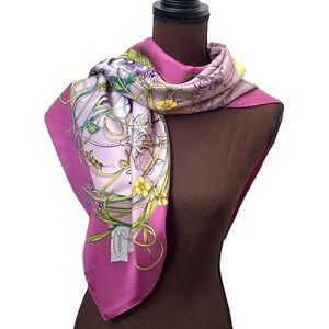 GUCCI Silk Flora Purple Pink Scarf